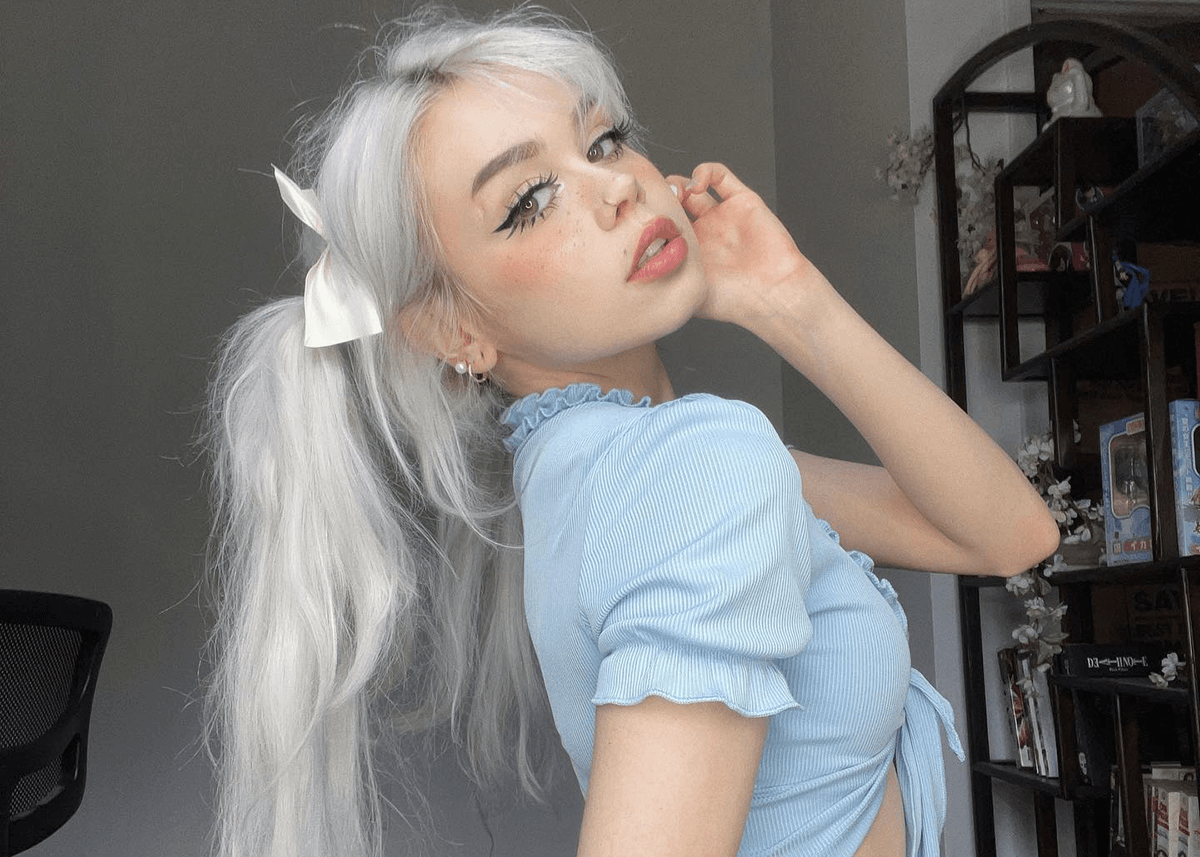 Layered Bleach Platinum Egirl Hair