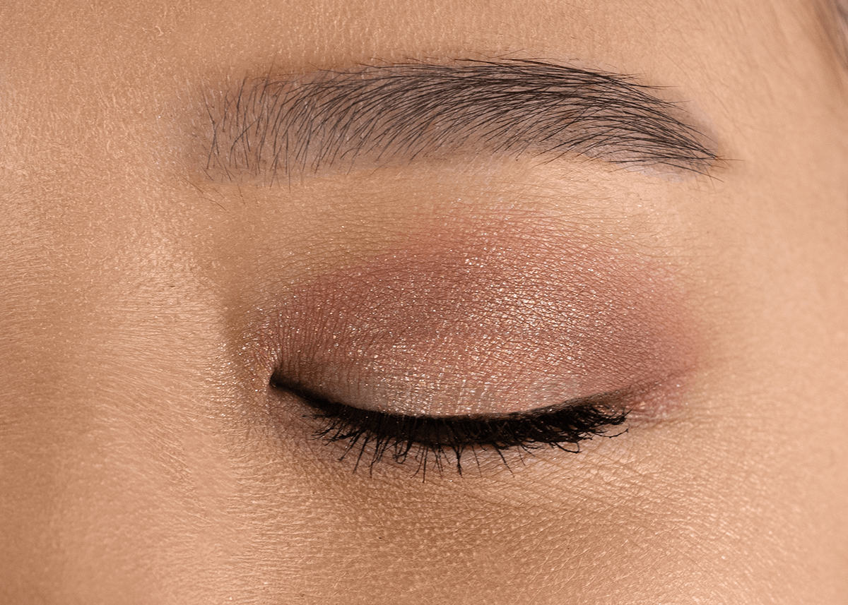 Patrick Ta Major Dimension Eyeshadow on Eye Closed